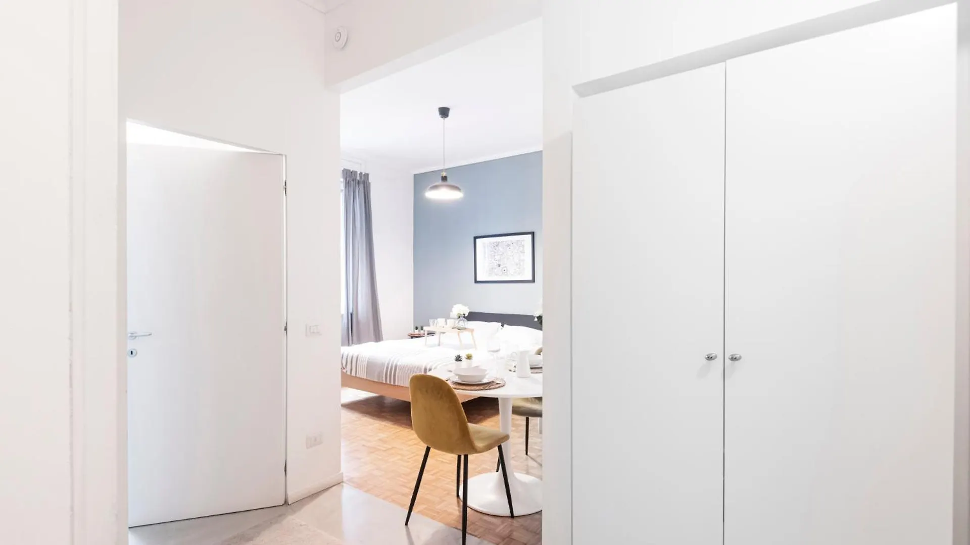 Апартаменты Gorgeous Flat In The Design District Милан